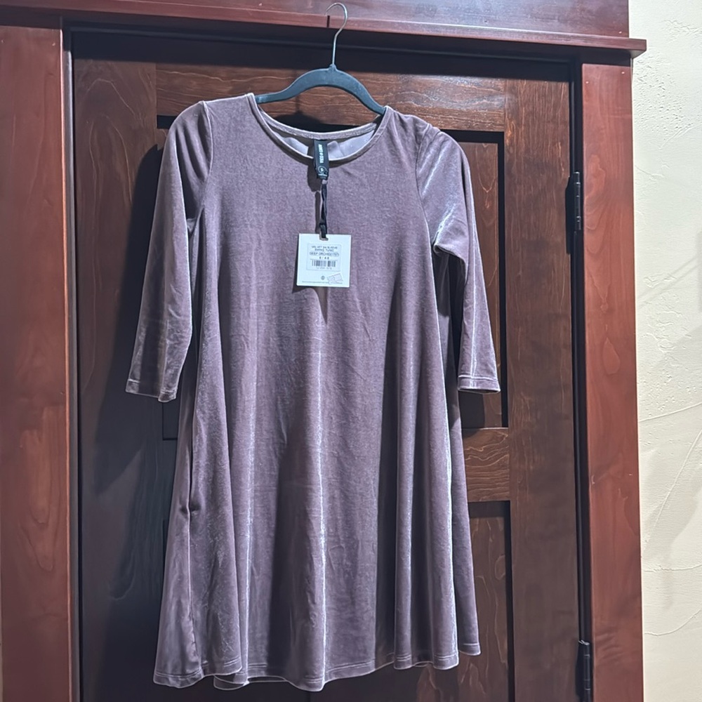 Agnes & Dora purple velvet swing dress size small NWT